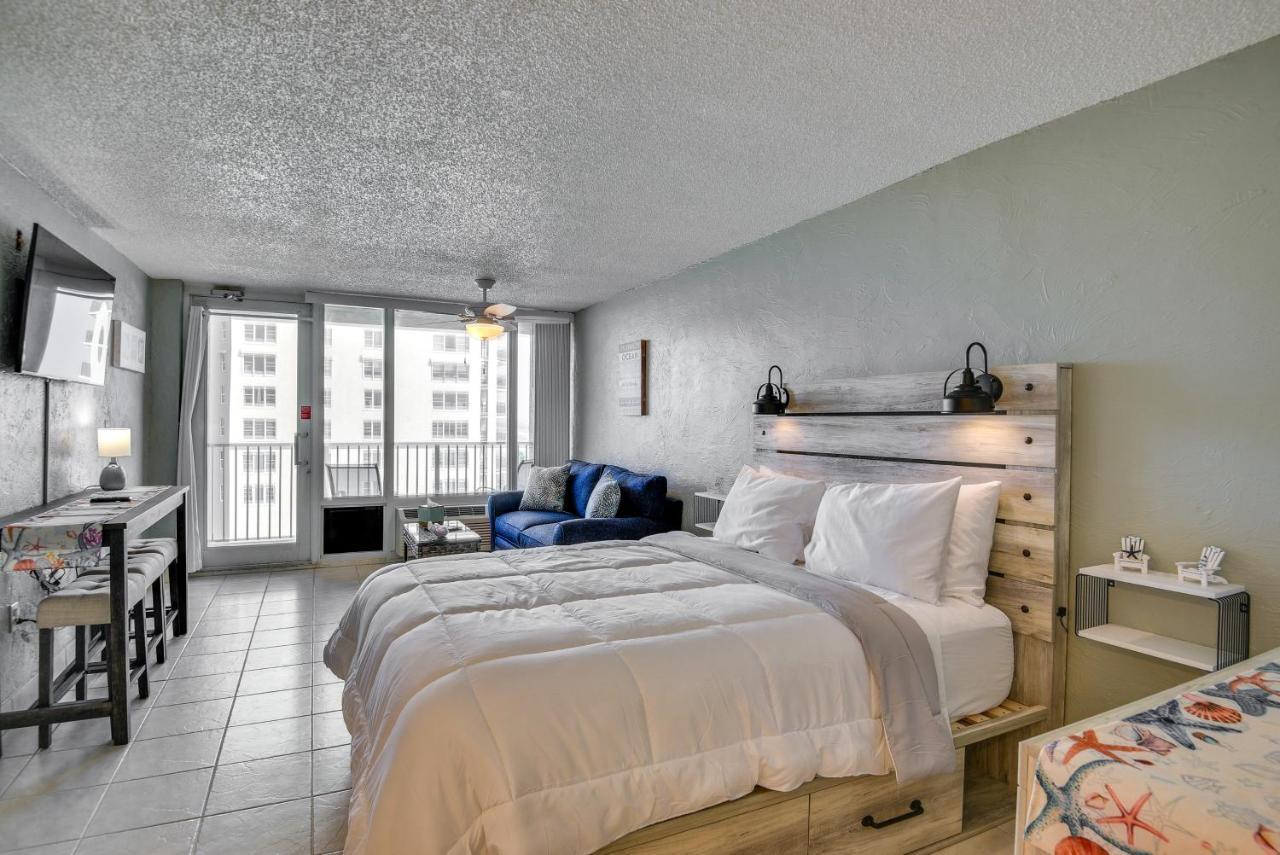 Breezy Daytona Beach Studio With Balcony And Views! Exteriör bild